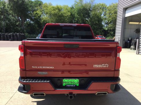 Used 2019 Chevrolet Silverado 1500 High Country w/ Technology Package image 5