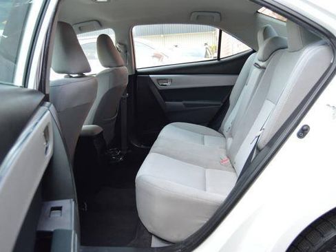 Used 2015 Toyota Corolla LE FWD image 13