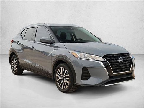 Used 2023 Nissan Kicks SV FWD image 6