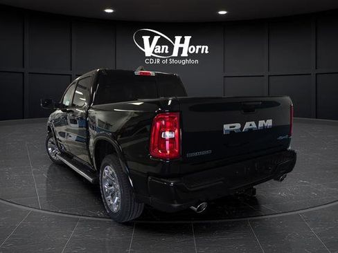 New 2026 RAM 1500 4x4 Crew Cab image 5
