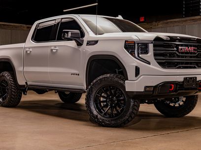 Used 2025 GMC Sierra 1500 AT4 w/ AT4 Premium Package