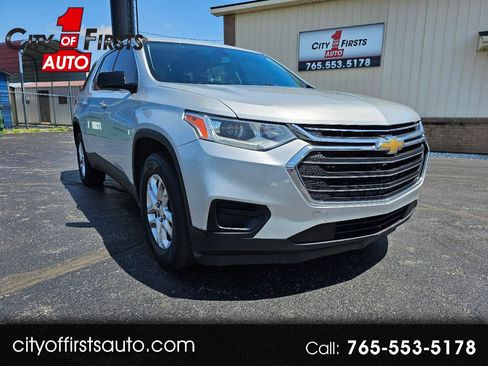 Used 2019 Chevrolet Traverse LS FWD image 1