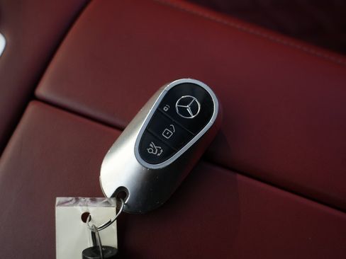 Used 2022 Mercedes-Benz S 580 4MATIC Sedan w/ AMG Line Package image 74