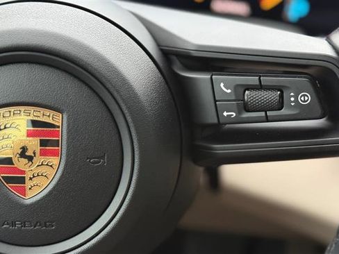 Used 2023 Porsche Taycan image 24