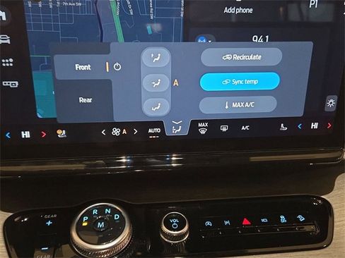 Used 2025 Ford Expedition Platinum image 19