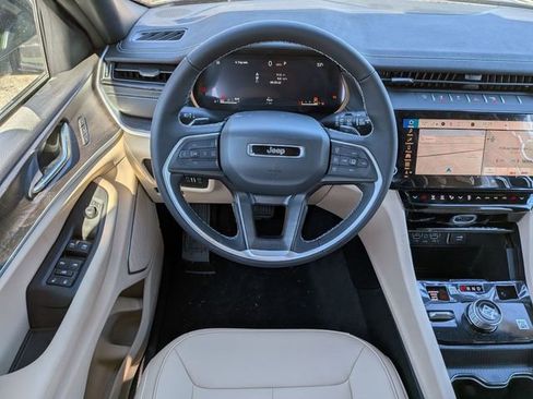 New 2026 Jeep Grand Cherokee Limited image 14