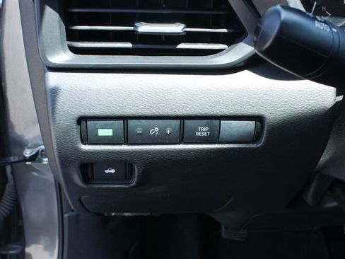 Used 2024 Nissan Sentra S FWD image 15