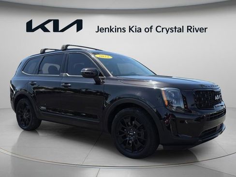 Certified 2022 Kia Telluride EX w/ EX Premium Package AWD/4WD image 2
