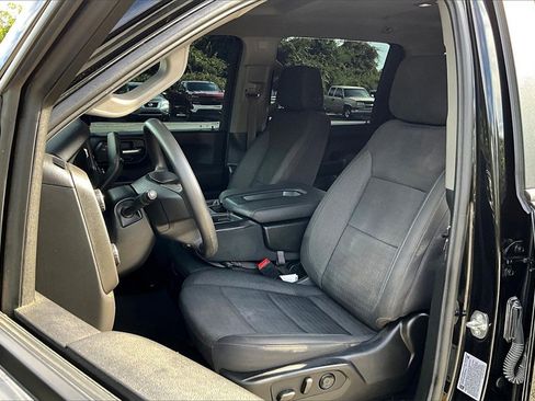 Certified 2024 Chevrolet Silverado 2500 Custom w/ Custom Value Package image 18