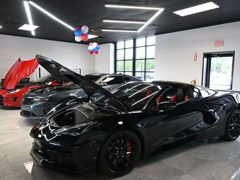 Used 2022 Tesla Model Y Long Range AWD/4WD image 7