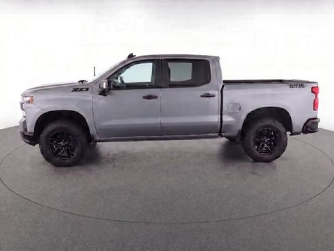 Used 2021 Chevrolet Silverado 1500 LT Trail Boss w/ Convenience Package II AWD/4WD image 4