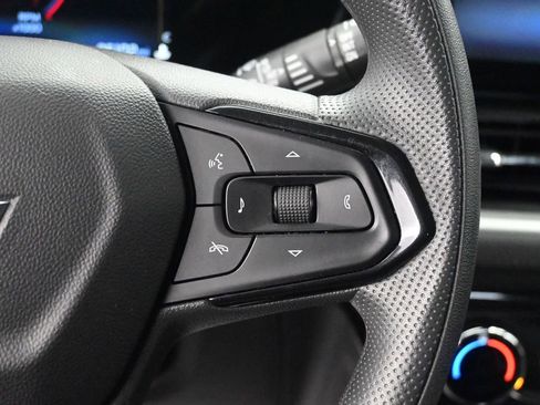 Used 2025 Chevrolet TrailBlazer LT w/ Driver Confidence Package image 32