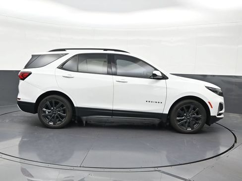 Used 2023 Chevrolet Equinox RS FWD image 7