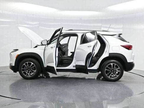 Used 2025 Chevrolet TrailBlazer LT w/ Convenience Package AWD/4WD image 57