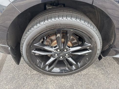 Used 2020 Ford Edge ST w/ Equipment Group 401A image 27