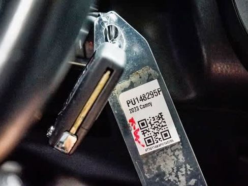 Certified 2023 Toyota Camry SE image 29