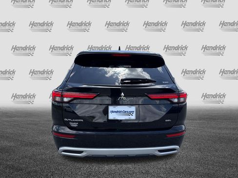 Used 2024 Mitsubishi Outlander SEL AWD/4WD image 5