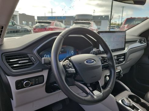 Used 2023 Ford Escape Active w/ Tech Pack #2 AWD/4WD image 21