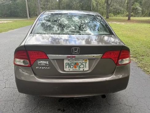 Used 2011 Honda Civic LX image 4