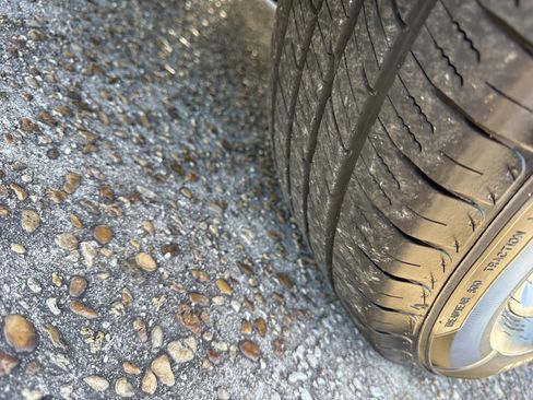 Used 2017 Chrysler Pacifica Touring-L image 10