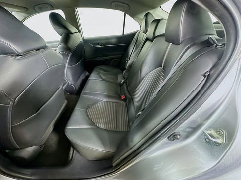 Used 2022 Toyota Camry SE image 13