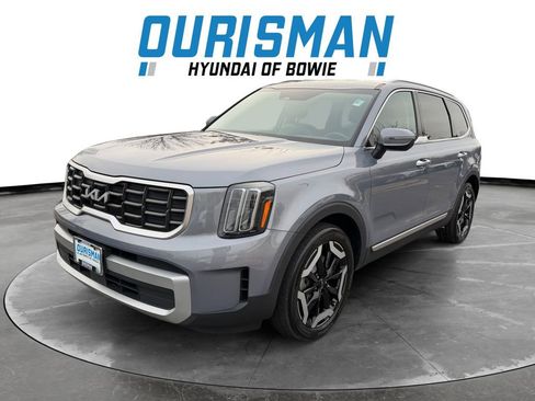 Used 2023 Kia Telluride S image 2