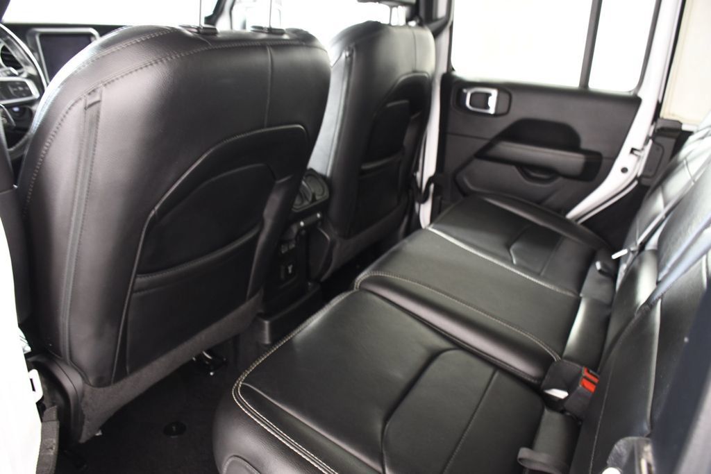 Used 2021 Jeep Wrangler Unlimited Sahara w/ Cold Weather Group AWD/4WD image 26