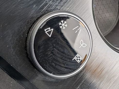 Certified 2022 Nissan Rogue SV image 15