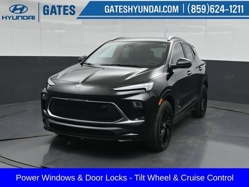 Used 2025 Buick Encore GX Sport Touring FWD image 5