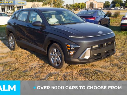 Certified 2026 Hyundai Kona SE image 2