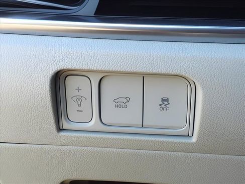 New 2025 Kia Sorento EX w/ EX Panoramic Sunroof Package image 17