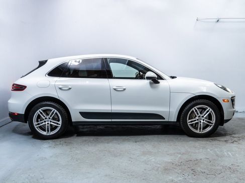 Used 2017 Porsche Macan S image 8