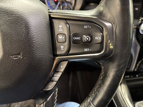 Used 2019 RAM 1500 Limited image 16