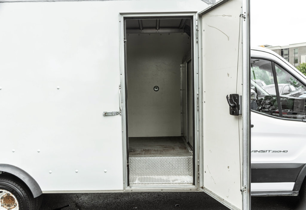 Used 2022 Ford Transit 350 DRW RWD image 17