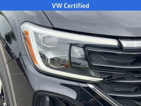 Used 2024 Volkswagen Atlas Cross Sport SE FWD image 9