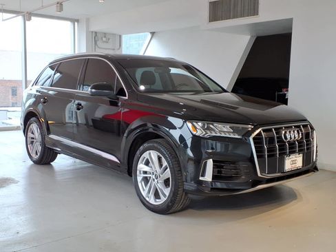 Used 2023 Audi Q7 3.0T Premium Plus w/ Premium Plus Package AWD/4WD image 3
