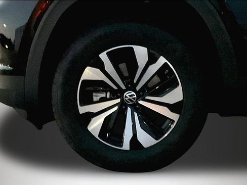 New 2026 Volkswagen Atlas Cross Sport SE AWD/4WD image 13