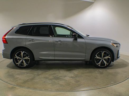 Used 2025 Volvo XC60 T8 Ultra w/ Protection Package Premier AWD/4WD image 6