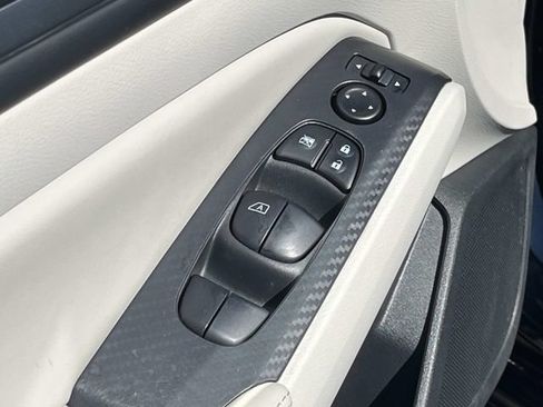 Used 2022 Nissan Altima 2.5 SV FWD image 24