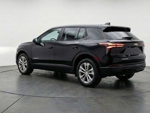 Used 2025 Chevrolet Equinox LT FWD image 6