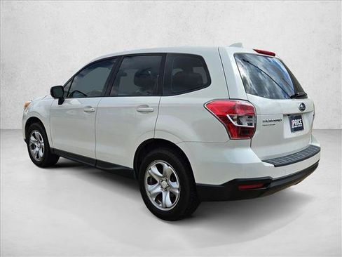 Used 2016 Subaru Forester 2.5i AWD/4WD image 8