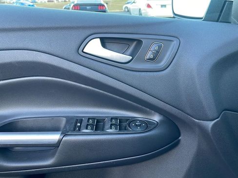 Used 2017 Ford C-MAX SE image 14