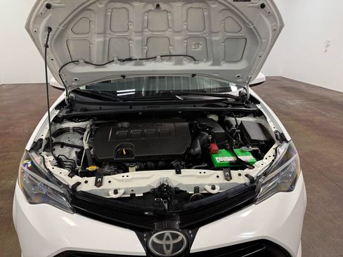Used 2017 Toyota Corolla L FWD image 19