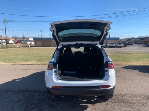 New 2026 Jeep Compass Latitude image 27