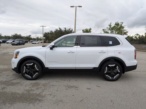 New 2025 Kia Telluride EX image 8