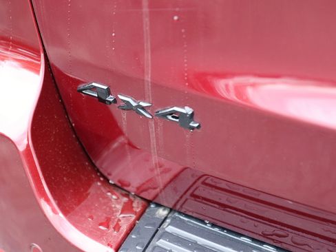 Used 2020 Jeep Grand Cherokee Altitude image 9