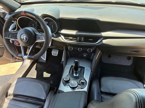 Used 2018 Alfa Romeo Stelvio Ti Sport AWD/4WD image 35