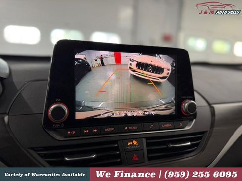 Used 2023 Nissan Altima 2.5 SV FWD image 17