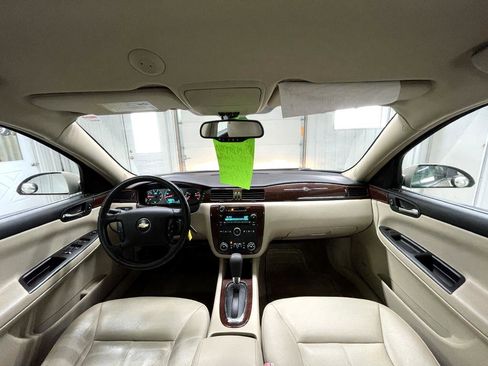 Used 2010 Chevrolet Impala LTZ image 10