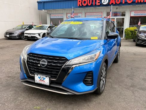 Used 2024 Nissan Kicks SR FWD image 4